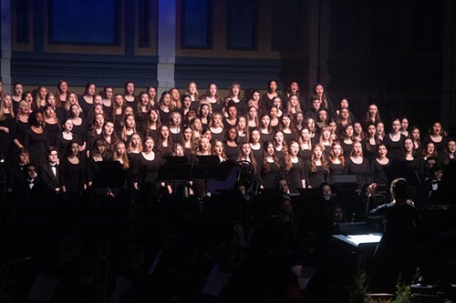 Bel Canto performs on stage