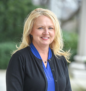 Photo of Vicki Allen