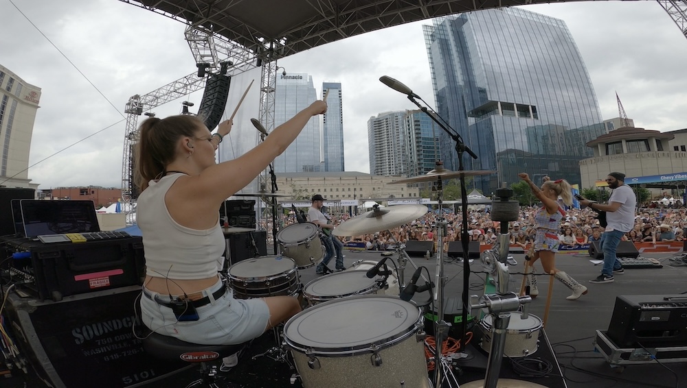 kayleigh playing at cma fest