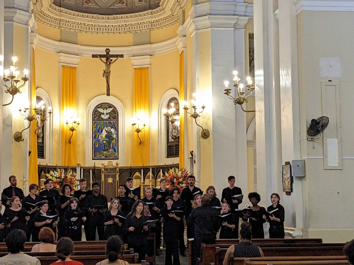 chorale singing in church