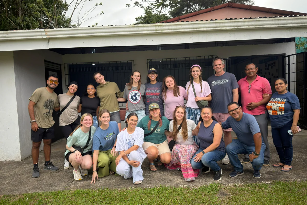 Students on a mission trip